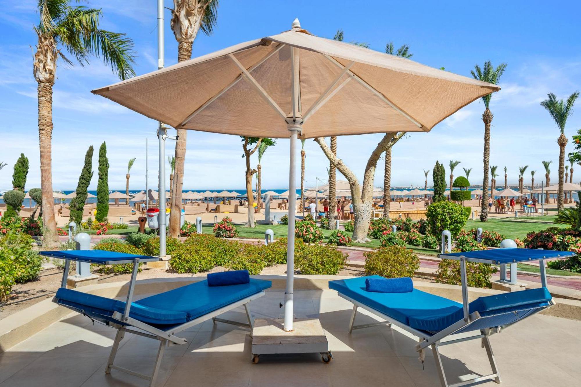 Pickalbatros Palace - Aqua Park Hurghada Exterior photo The beach at the Hilton San Diego Bay
